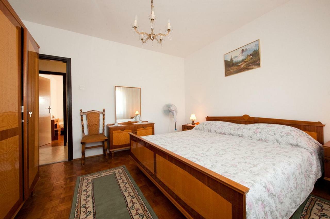 Apartment Patricia ロヴィニ エクステリア 写真